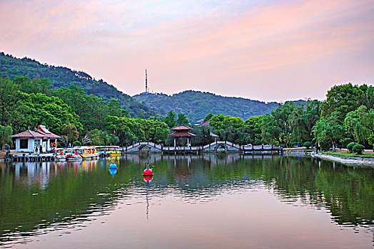 bạch thủ 3 càng